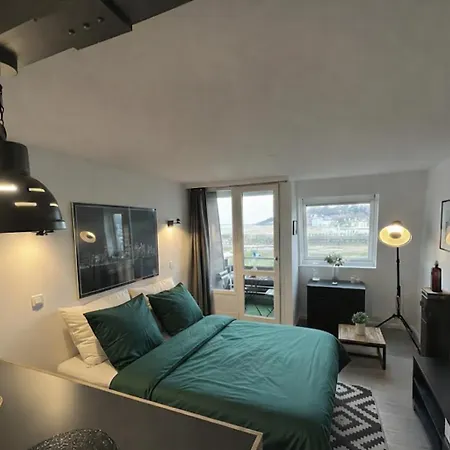 Studio Magnifique Vue Mer, Port-Deauville, Proche Plage, Centre-Ville Et Casino * Deauville