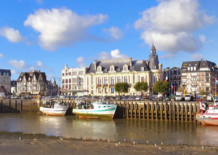 Apartman Vue Exceptionnelle, Port-deauville, Proche Plage, Centre-ville Et Casino *