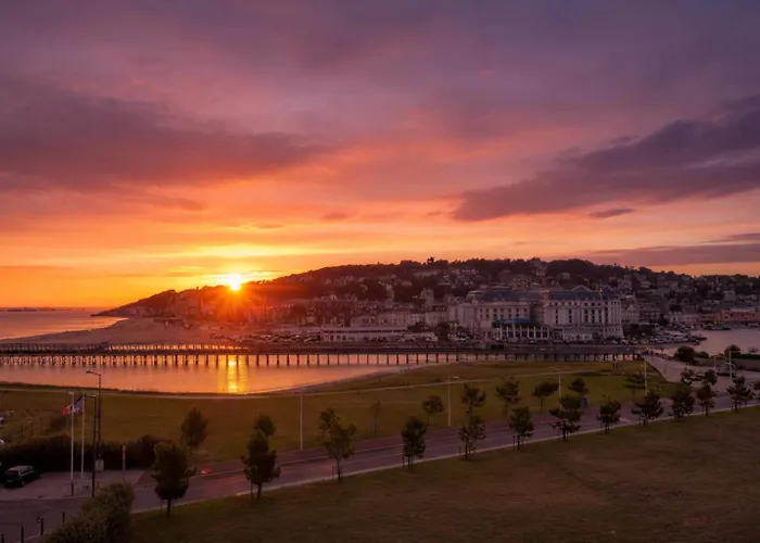 Daire Studio Vue Mer Exceptionnelle, Port-Deauville, Proche Plage, Centre-Ville Et Casino Deauville